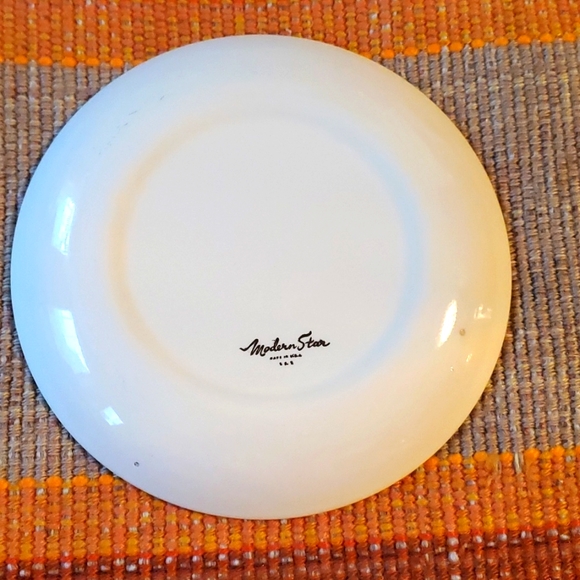 Vintage Homer Laughlin Modern star plate - Picture 4 of 7